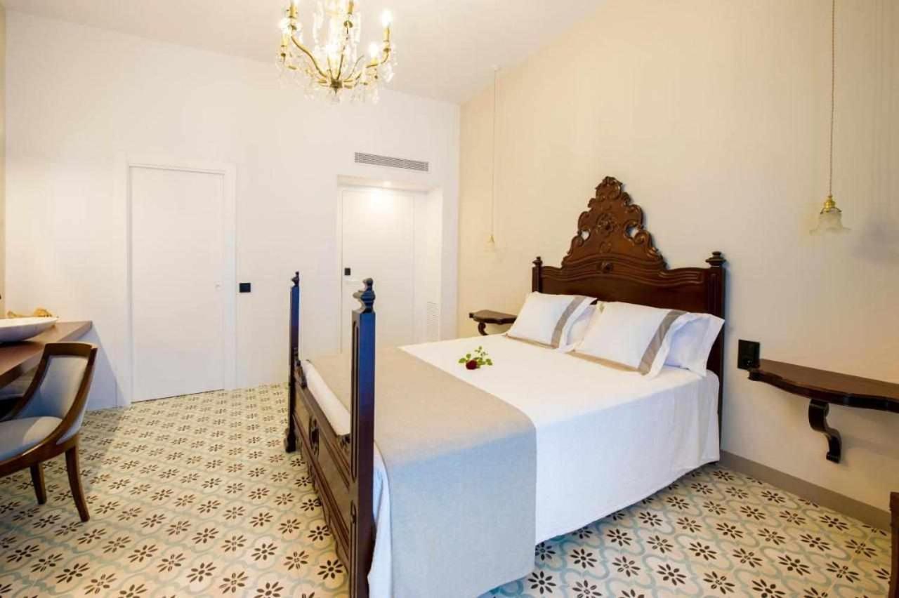 مبيت وإفطار Castellvi de la Marca Bolet Casa Modernista المظهر الخارجي الصورة