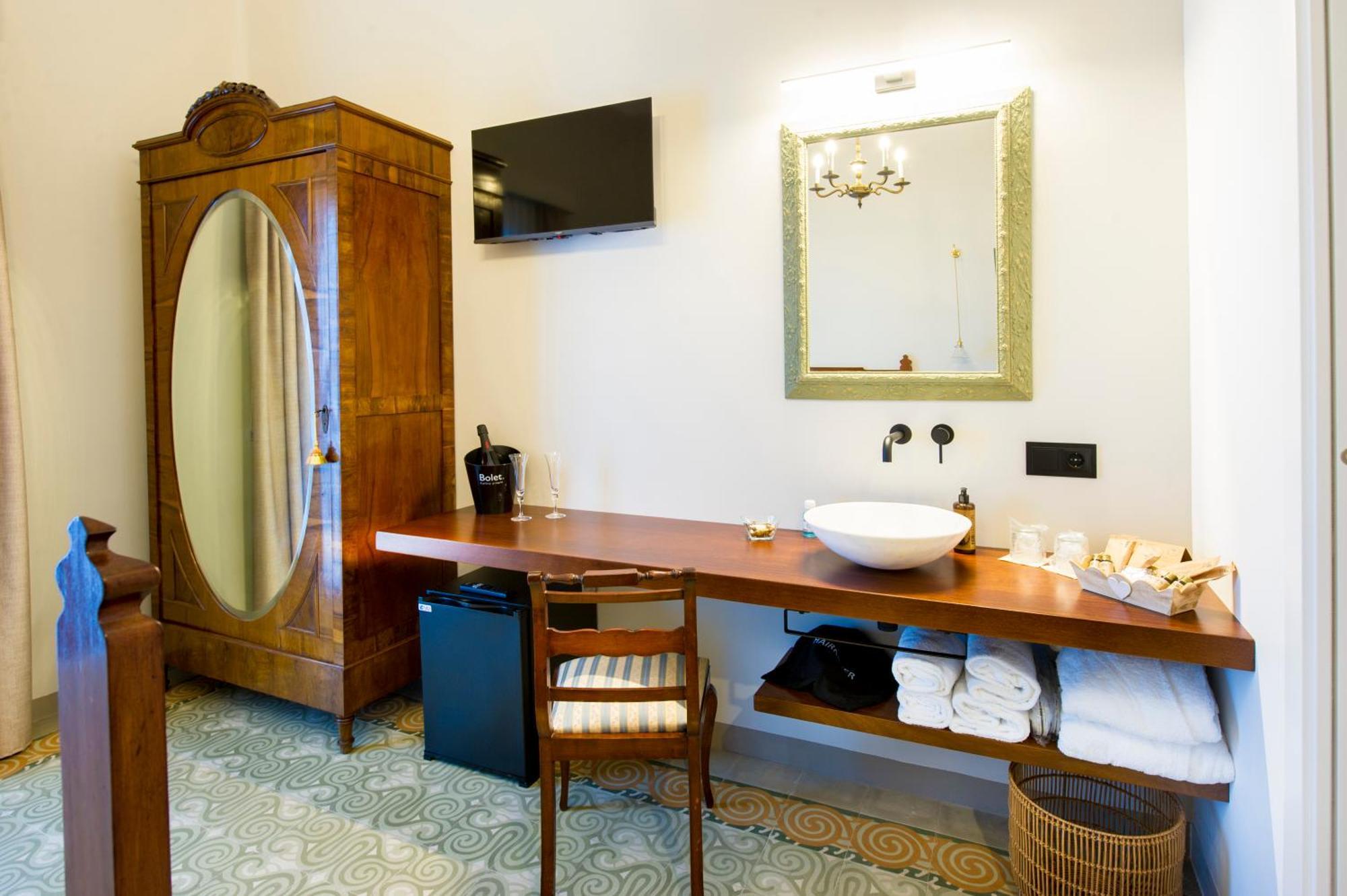 مبيت وإفطار Castellvi de la Marca Bolet Casa Modernista المظهر الخارجي الصورة