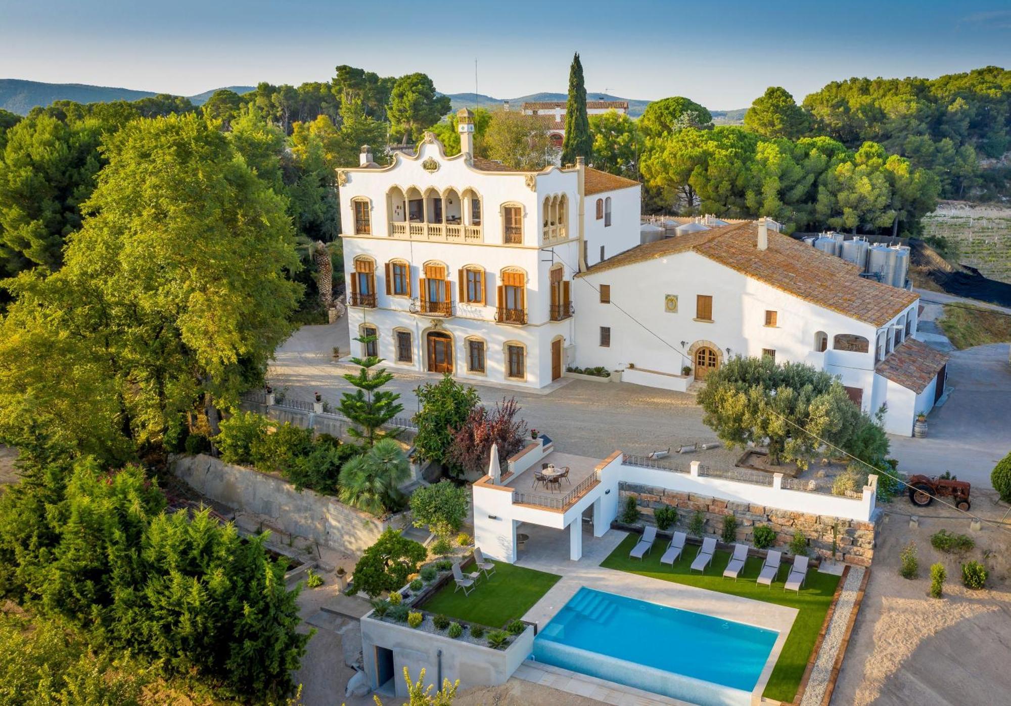 مبيت وإفطار Castellvi de la Marca Bolet Casa Modernista المظهر الخارجي الصورة