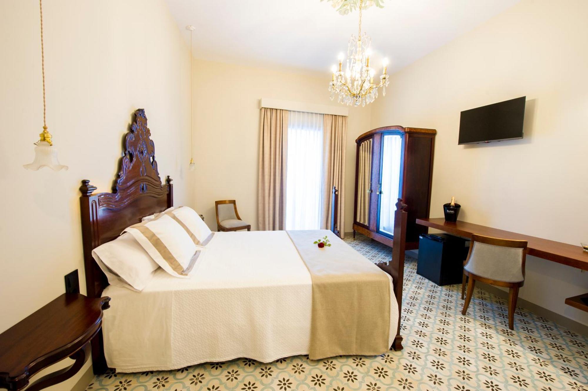 مبيت وإفطار Castellvi de la Marca Bolet Casa Modernista المظهر الخارجي الصورة